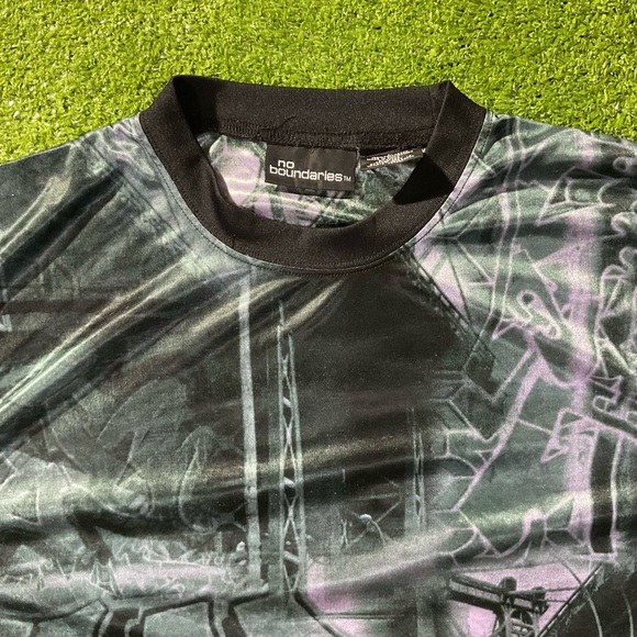 Vintage No Boundaries Flaming Graffiti Print T-Shirt - Picture 6 of 10